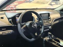 نيسان ألتيما